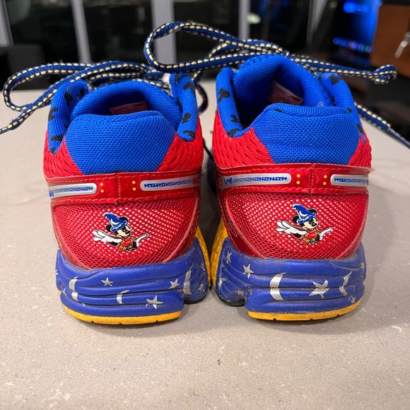 runDisney Sorcerer Mickey New Balance Sneakers - Size 4.5 - Picture 4 of 6
